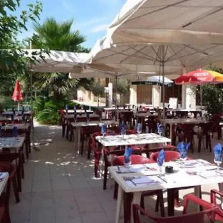 Ideal Pour Visiter Les Iles D'or شاليه
